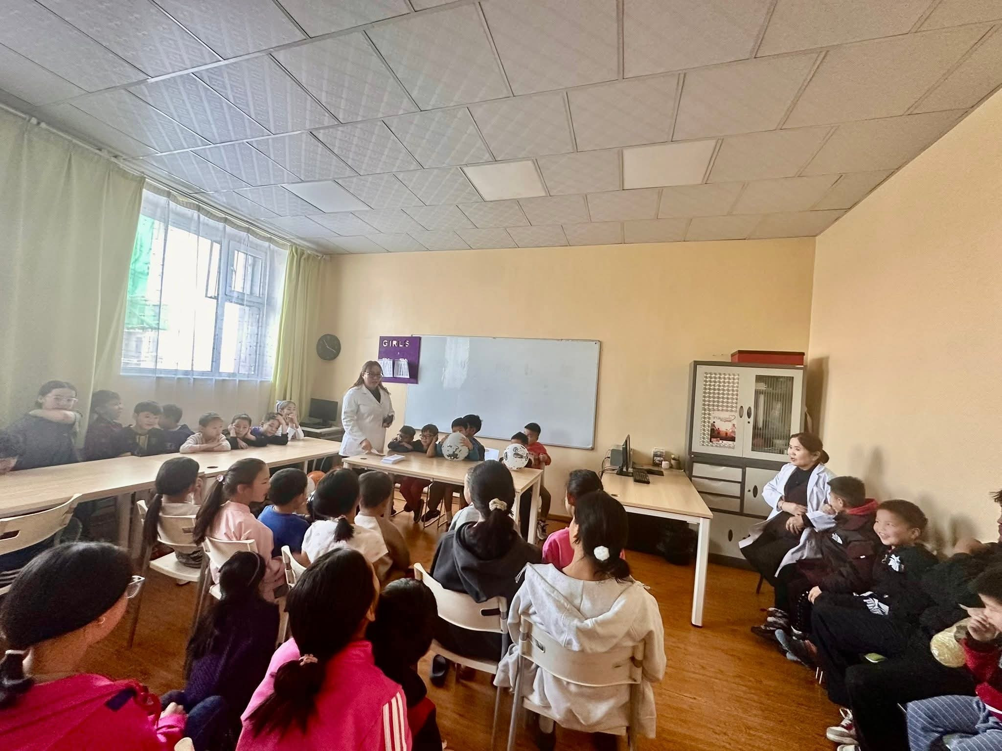 "Арьсны өвчин судлалын үндэсний төв"-ийн эмч манай хүүхдүүдэд сургалт орлоо.